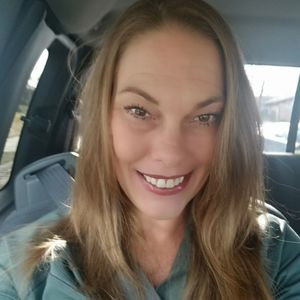 Meet your Posher, Laurie